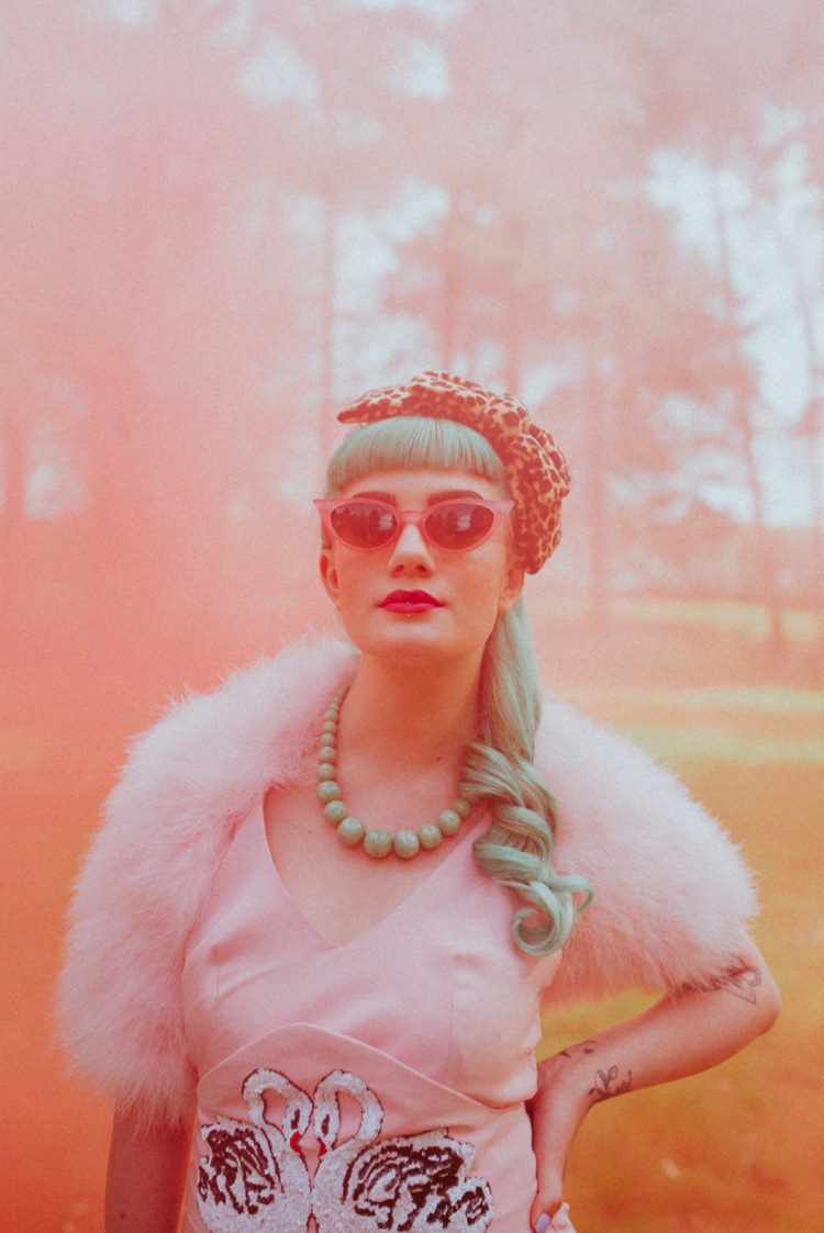 Retro Kitsch Pastel Mint Pink Wedding Ideas http://www.beckyryanphotography.co.uk/