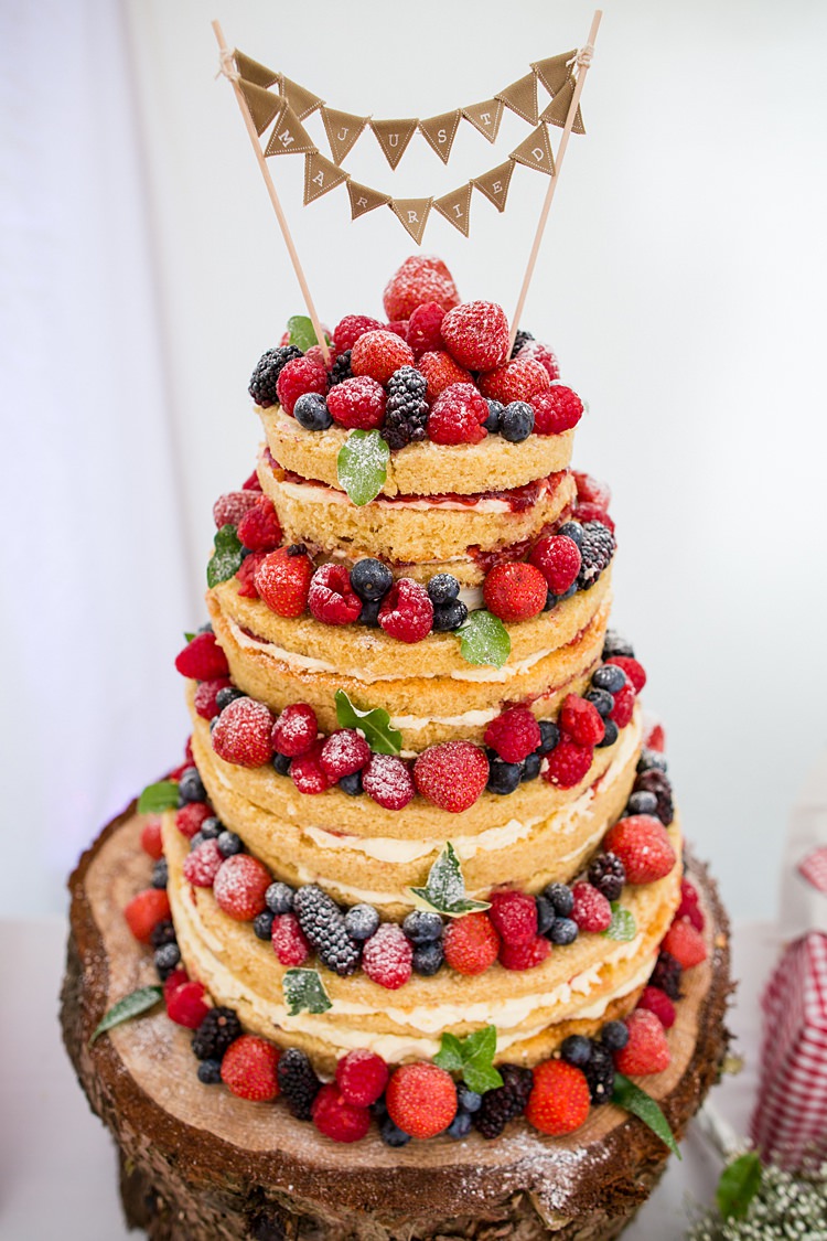 Naked Cake Sponge Layer Fruit Berries Bare Bunting Log Country Rustic Picnic Marquee Wedding https://www.binkynixon.com/