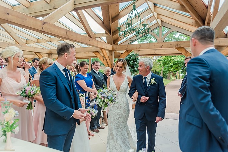 Gaynes Park Essex Pretty Light English Country Garden Wedding http://kerriemitchell.co.uk/