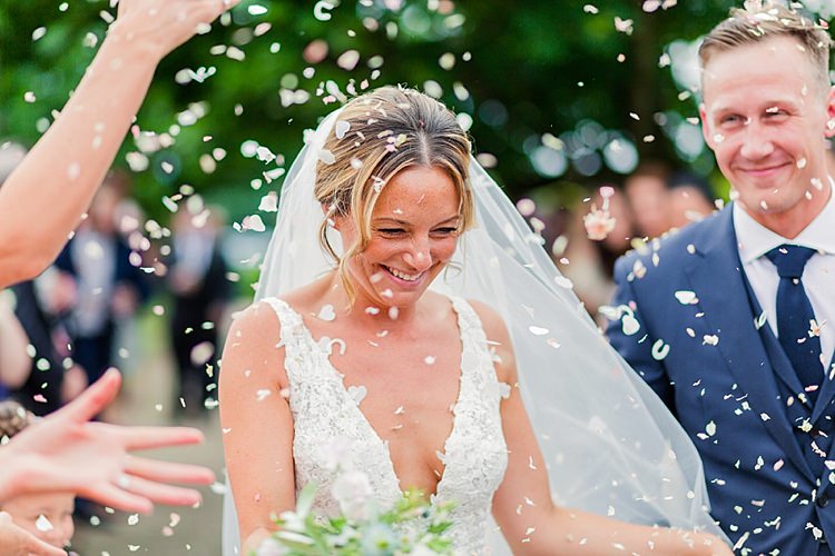 Confetti Throw Pretty Light English Country Garden Wedding http://kerriemitchell.co.uk/