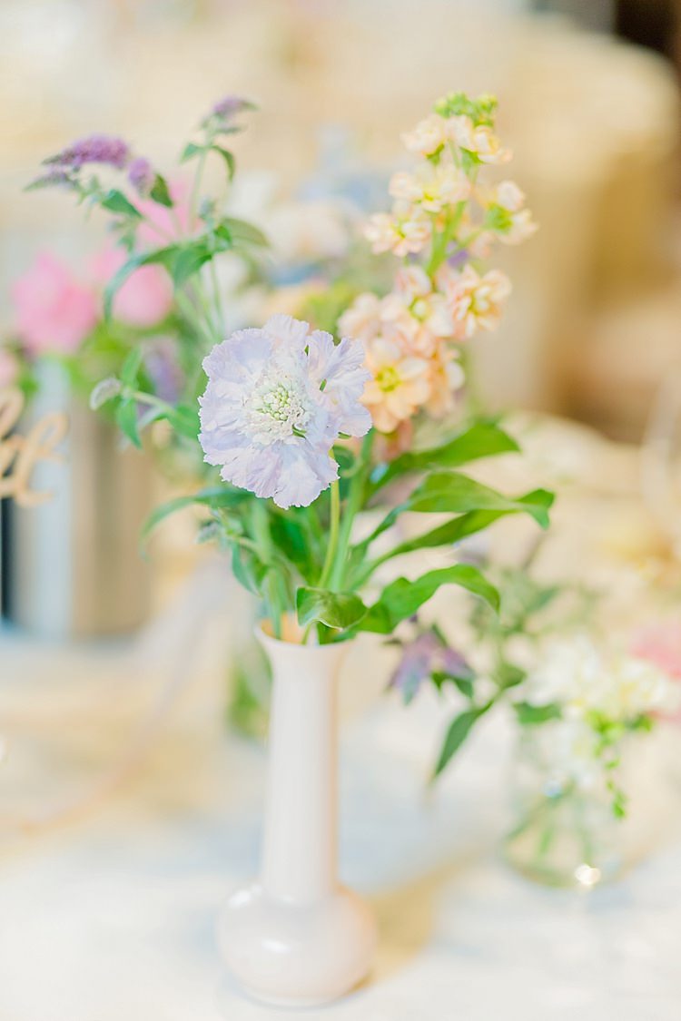 Vase Flowers Table Decor Pretty Light English Country Garden Wedding http://kerriemitchell.co.uk/