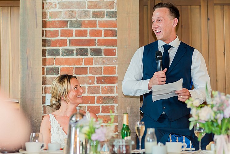 Pretty Light English Country Garden Wedding http://kerriemitchell.co.uk/