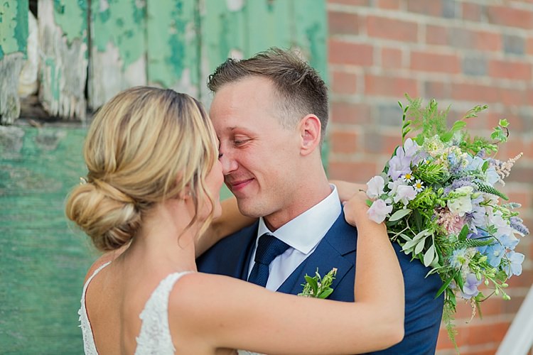 Pretty Light English Country Garden Wedding http://kerriemitchell.co.uk/