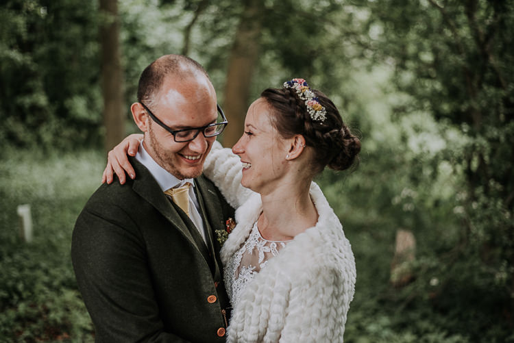DIY Outdoor Tipi Vineyard Wedding http://www.kazooieloki.co.uk/