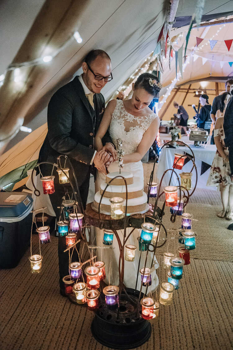 Cake Table Metal Tea Lights Log Stand DIY Outdoor Tipi Vineyard Wedding http://www.kazooieloki.co.uk/