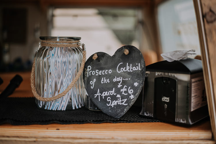 DIY Outdoor Tipi Vineyard Wedding http://www.kazooieloki.co.uk/