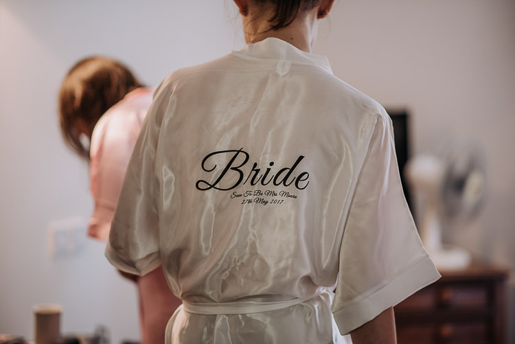 Bride Dressing Gown Personalised DIY Outdoor Tipi Vineyard Wedding http://www.kazooieloki.co.uk/