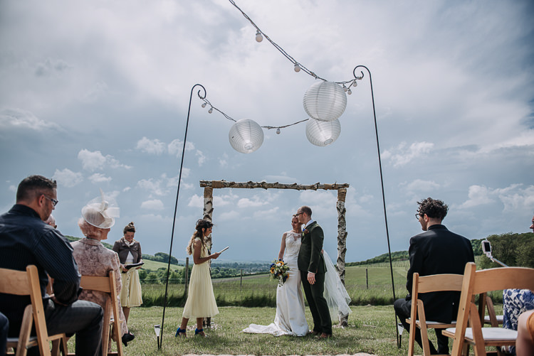 DIY Outdoor Tipi Vineyard Wedding http://www.kazooieloki.co.uk/