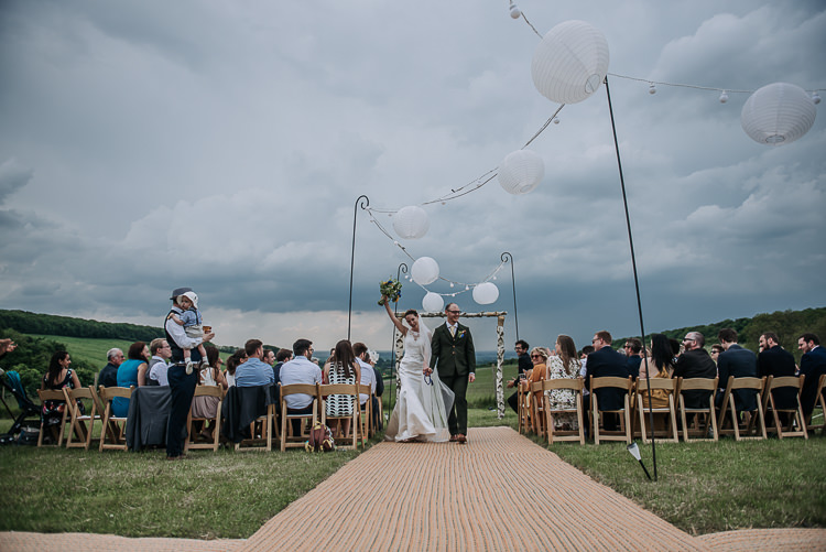 DIY Outdoor Tipi Vineyard Wedding http://www.kazooieloki.co.uk/