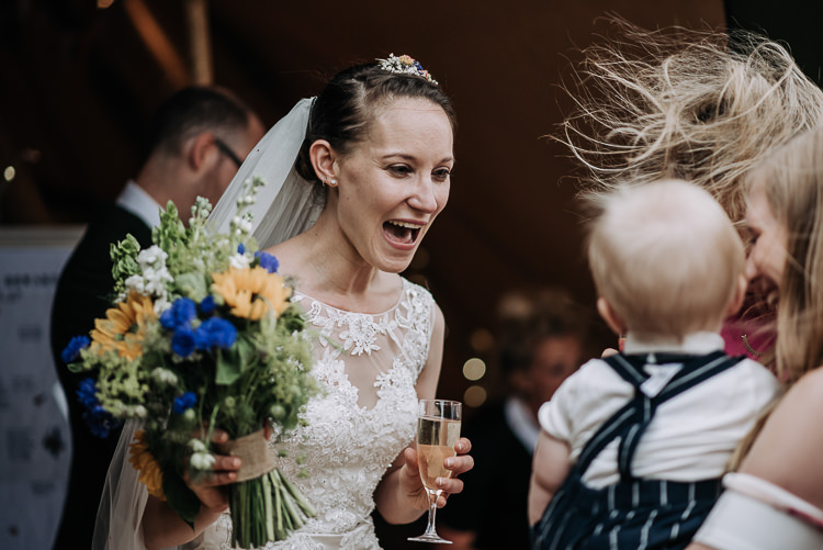 DIY Outdoor Tipi Vineyard Wedding http://www.kazooieloki.co.uk/