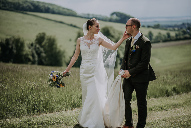 DIY Outdoor Tipi Vineyard Wedding http://www.kazooieloki.co.uk/
