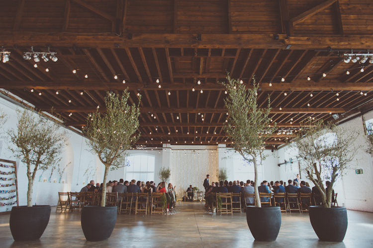Urban Industrial Chic Warehouse Wedding http://sashaweddings.co.uk/