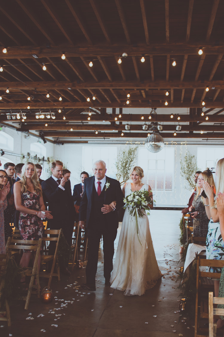 Urban Industrial Chic Warehouse Wedding http://sashaweddings.co.uk/