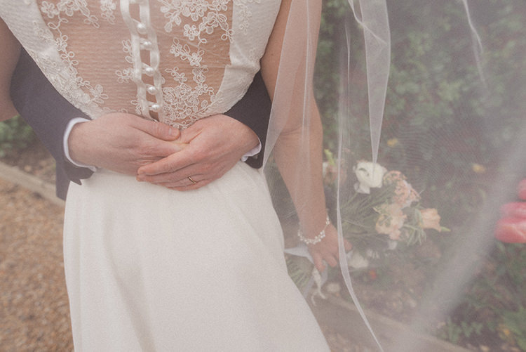 Lace Button Dress Back Bride Bridal Relaxed Home Made Love Barn Wedding http://www.rebeccadouglas.co.uk/