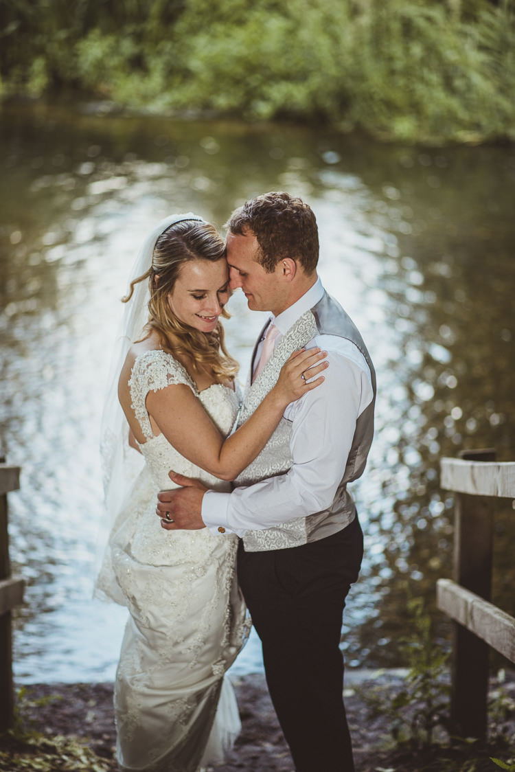 Enchanting Woods Inspired Country Wedding http://alexapenberthy.com/
