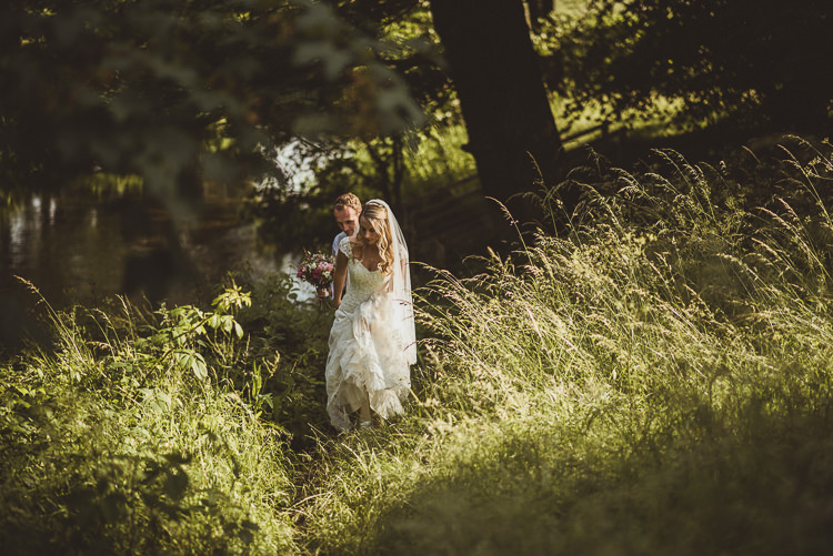 Enchanting Woods Inspired Country Wedding http://alexapenberthy.com/