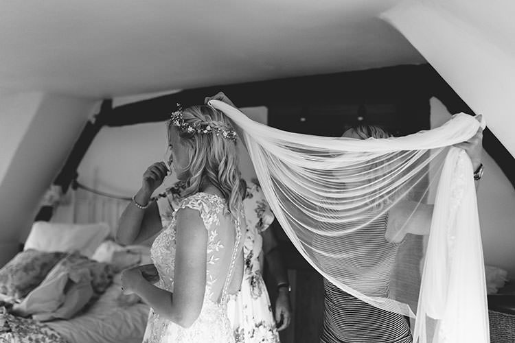 Humanist Hand Made Orchard Garden Wedding http://www.curiousrosephotography.com/