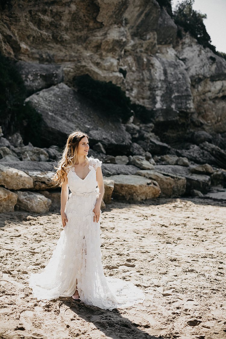Bride Beach Rocks Whimsical Greenery Wedding Ideas Sea http://eglejo.lt/