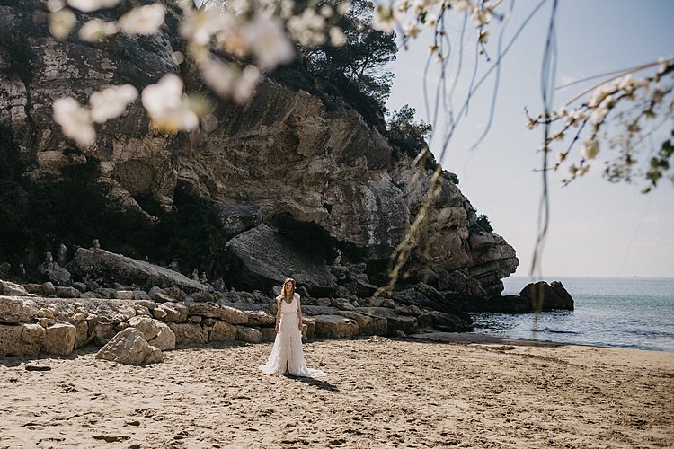 Bride Beach Sea Whimsical Greenery Wedding Ideas Sea http://eglejo.lt/