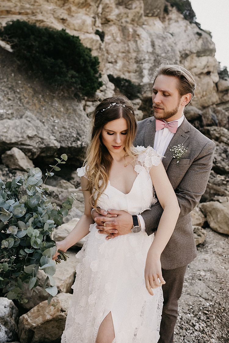 Bride Groom Rocks Beach Whimsical Greenery Wedding Ideas Sea http://eglejo.lt/