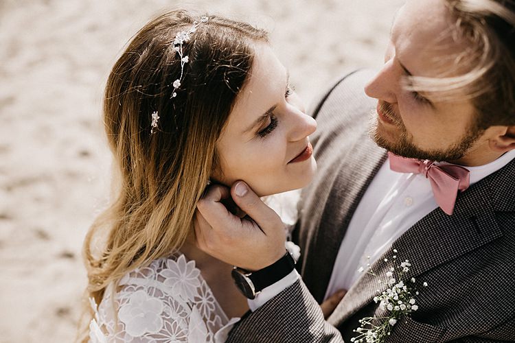 Bride Groom Beach Whimsical Greenery Wedding Ideas Sea http://eglejo.lt/