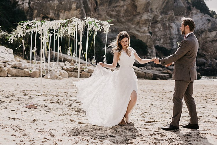 Bride Groom Beach Dancing Whimsical Greenery Wedding Ideas Sea http://eglejo.lt/
