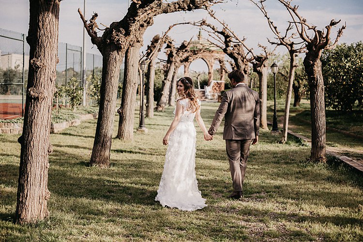 Trees Bride Groom Whimsical Greenery Wedding Ideas Sea http://eglejo.lt/