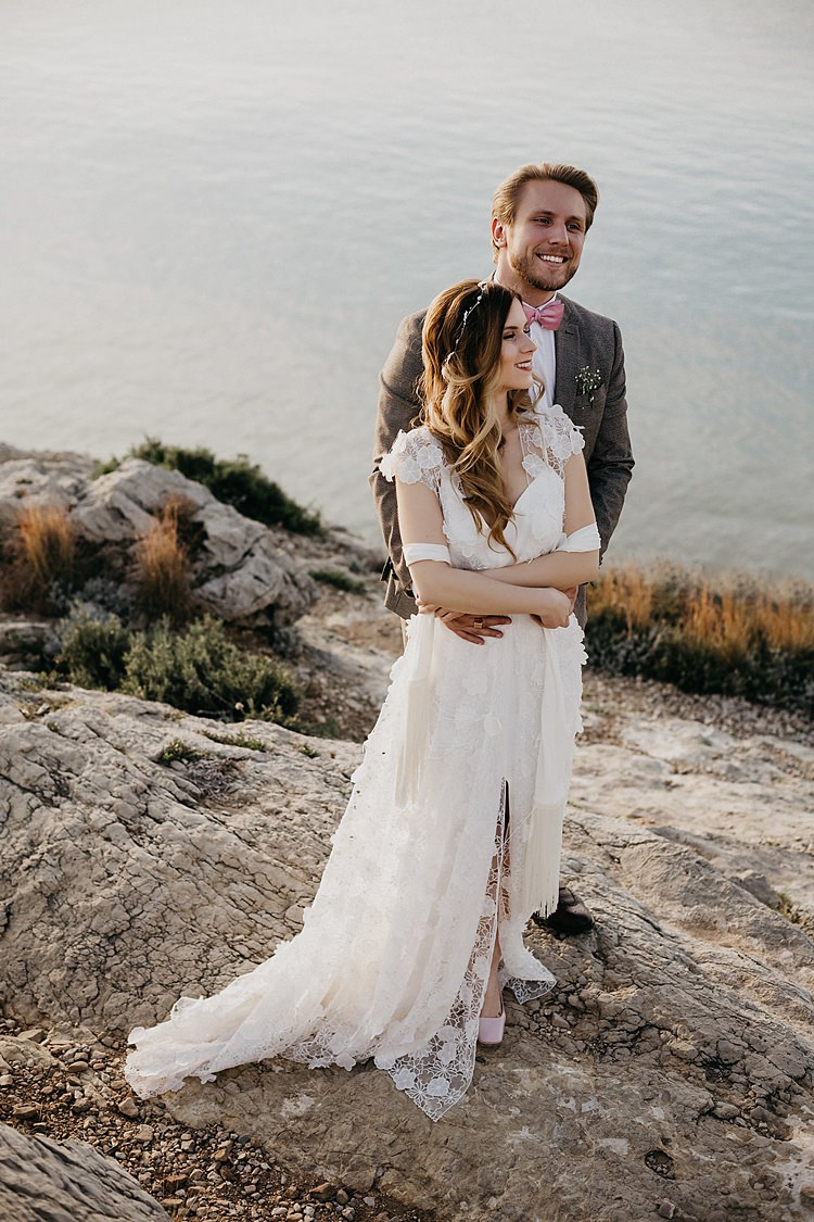 Bride Groom Beach Rocks Whimsical Greenery Wedding Ideas Sea http://eglejo.lt/