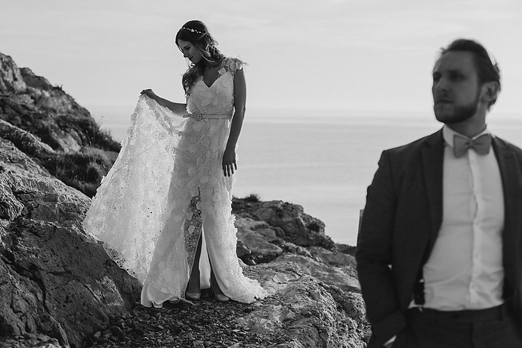Bride Groom Cliff Whimsical Greenery Wedding Ideas Sea http://eglejo.lt/