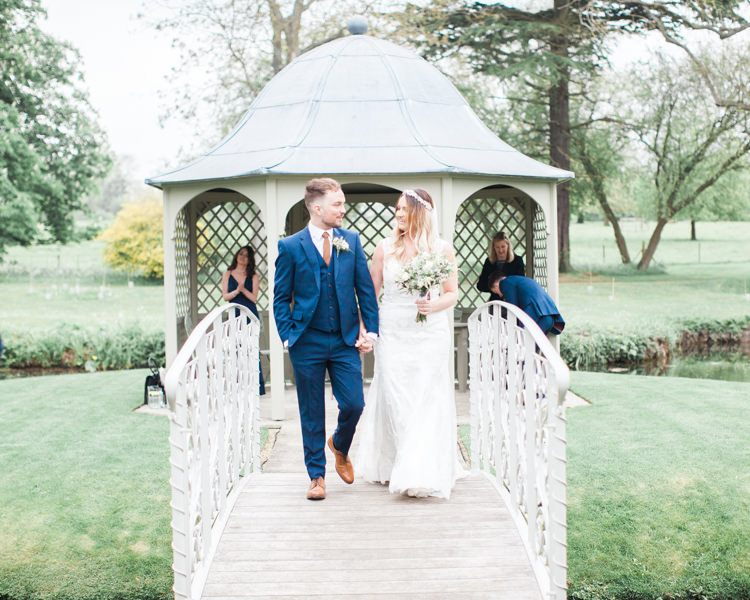 Beautifully Authentic Rustic Country House Wedding https://www.nikkismoments.com/