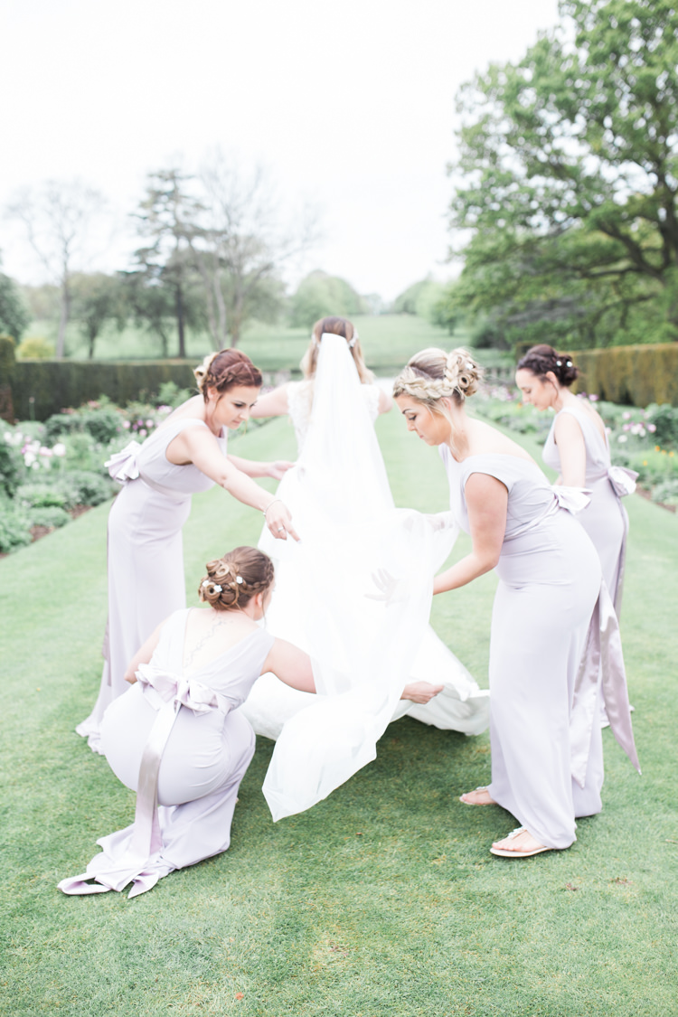 Beautifully Authentic Rustic Country House Wedding https://www.nikkismoments.com/