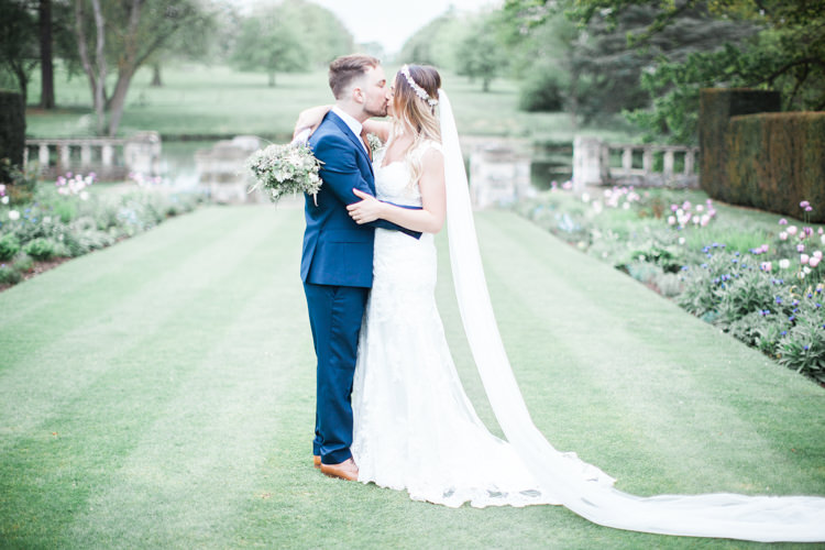 Beautifully Authentic Rustic Country House Wedding https://www.nikkismoments.com/