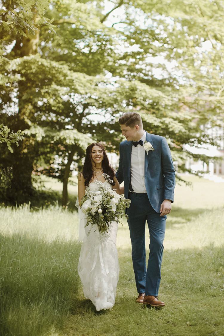 Nostalgic Playful Greenery Floral Garden Wedding http://jesspetrie.com/ 