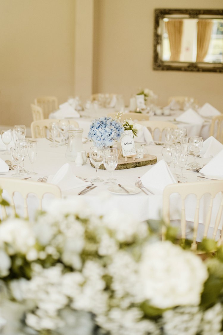 Nostalgic Playful Greenery Floral Garden Wedding http://jesspetrie.com/ 