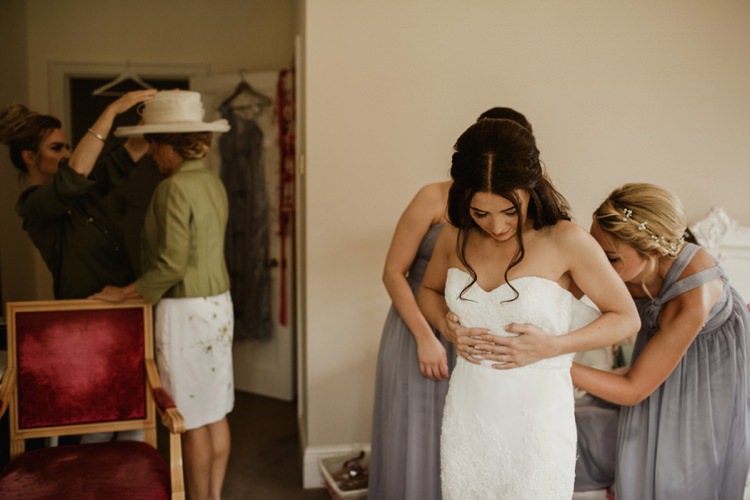 Nostalgic Playful Greenery Floral Garden Wedding http://jesspetrie.com/