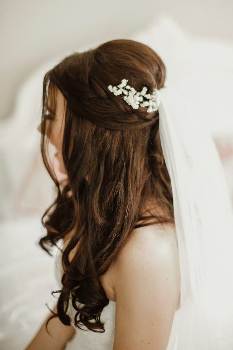 Hair Bride Bridal Style Half Up Down Do Veil Accessory Nostalgic Playful Greenery Floral Garden Wedding http://jesspetrie.com/