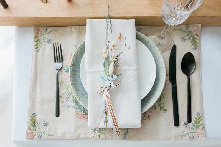 Bohemian Natural Wedding Ideas http://www.sarahjanesphotography.com/