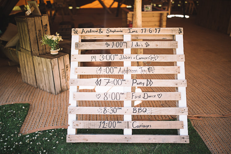Wooden Pallet Sign Order Day Rustic Boho Summer Tipi Wedding https://www.luciewatsonphotography.com/