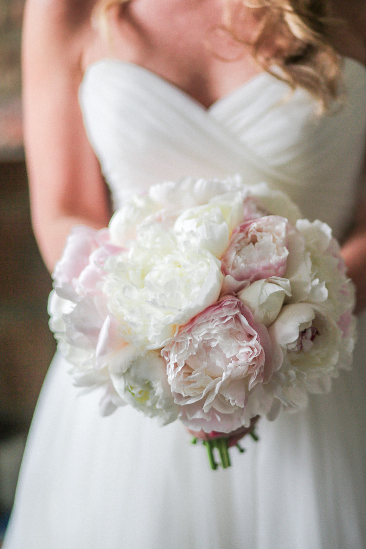 Blush Pink Wedding Flowers Bouquets Peony Peonies http://helenrussellphotography.co.uk/