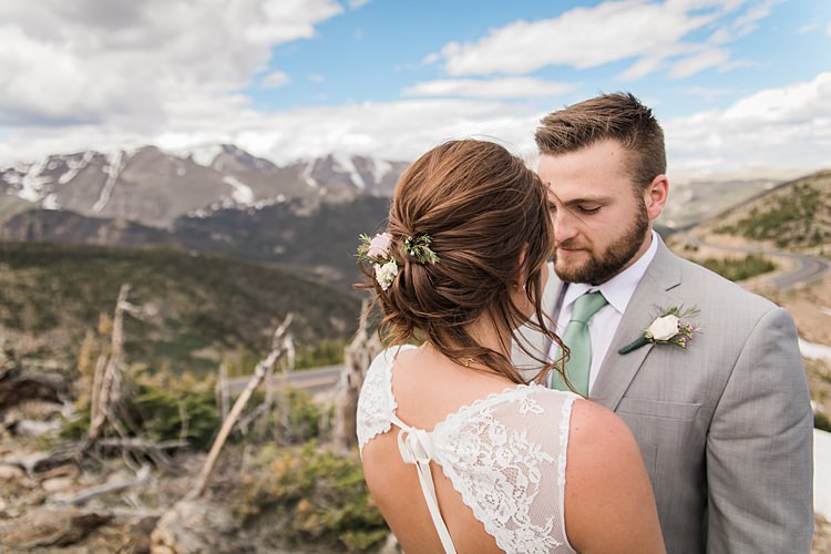Bride Groom Close Scenic Rocky Mountain National Park Elopement http://allisonslaterphotography.com/