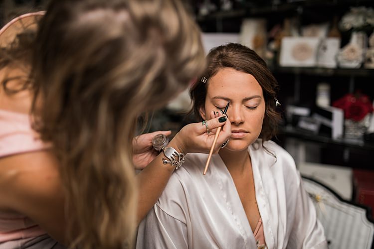 Bride Makeup Getting Ready Scenic Rocky Mountain National Park Elopement http://allisonslaterphotography.com/