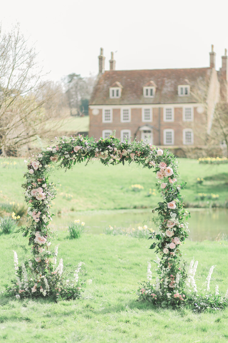 Flower Arch Backdrop Pik Rose Greenery Ethereal Fine Art William Morris Wedding Ideas http://jessicadaviesphotography.co.uk/