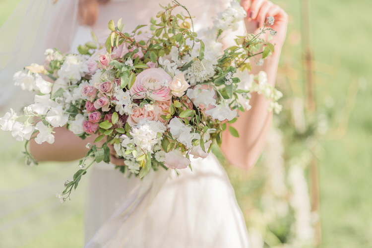 Flowers Bouquet Bride Bridal Ribbon Pretty Pink Green Rose Ranunculus Ethereal Fine Art William Morris Wedding Ideas http://jessicadaviesphotography.co.uk/