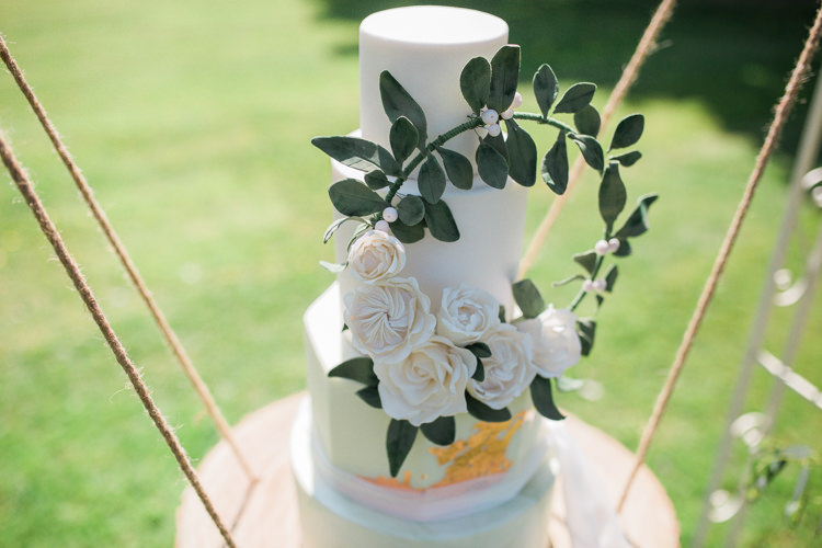 Marble Cake Wreath Gold Log Suspended Log Hanging Swing Bohemian Garden Greenery Wedding Ideas http://www.storytellerphotography.co.uk/