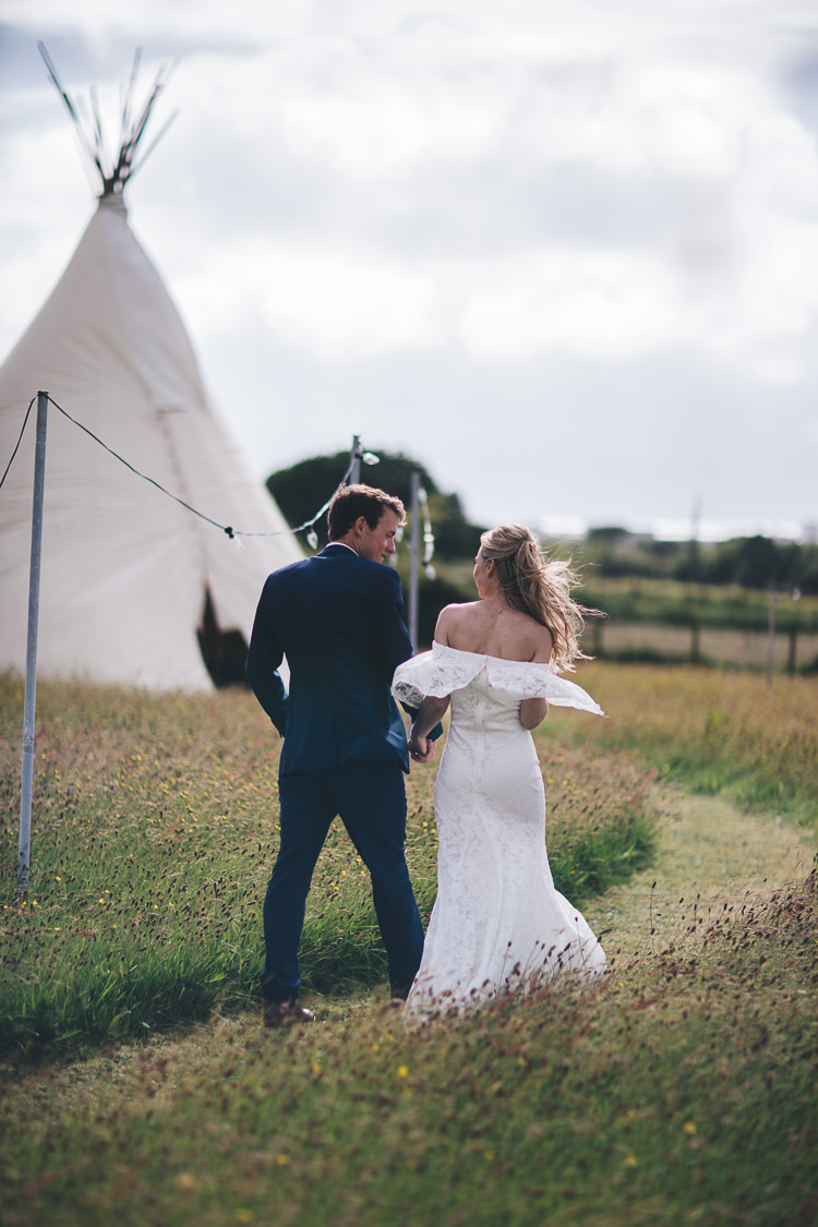 Daughters of Simone ‘Winnie’ Dress Gown Bride Bridal Off Shoulder Large DIY Bohemian Tipi Party Wedding http://www.mikeplunkettphotography.com/