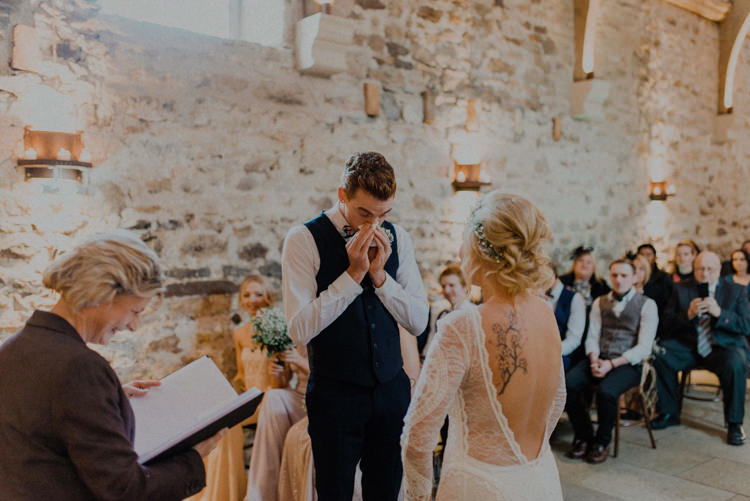 Dreamy Natural Boho Barn Wedding https://heychrisrandle.com/