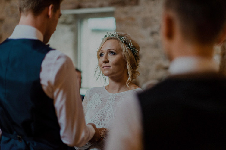 Dreamy Natural Boho Barn Wedding https://heychrisrandle.com/