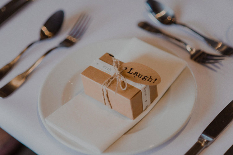 Box Favours Dreamy Natural Boho Barn Wedding https://heychrisrandle.com/