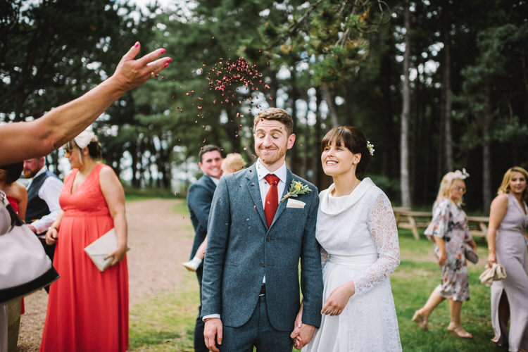 Confetti Throw Vintage Log Cabin Wedding Sea http://www.lisadevinephotography.co.uk/