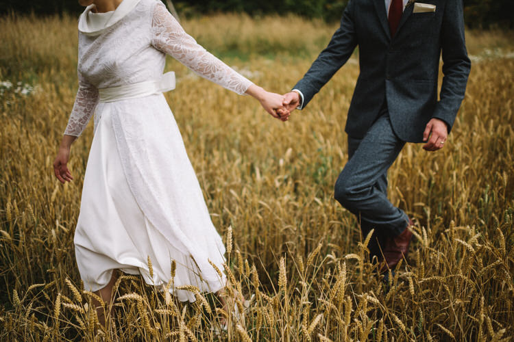 1930s Short Dress Bride Bridal Gown Vintage Log Cabin Wedding Sea http://www.lisadevinephotography.co.uk/